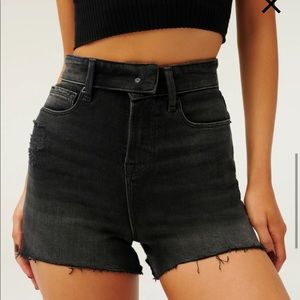 GOOD AMERICAN BOMBSHELL SHORT
